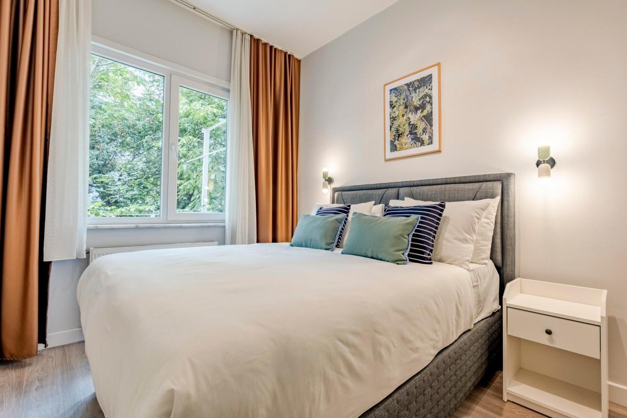 3 Bedrooms - Central Location- 1St Floor Apartment *